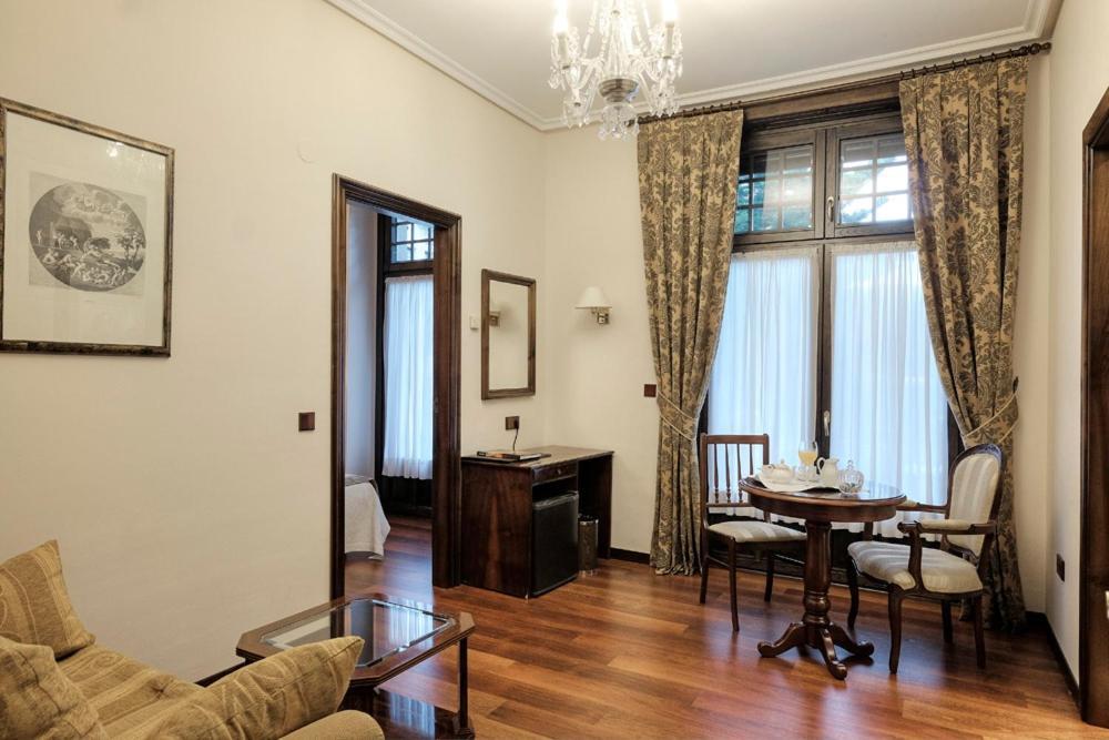Palacio Arias Navia Bagian luar foto